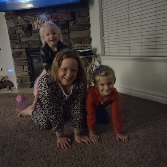 Meet your Posher, Danielle - Picture 1 of 1